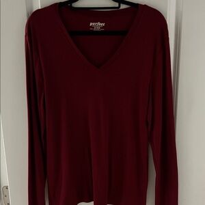 Old Navy Burgundy Long Sleeve V-Neck Tee
